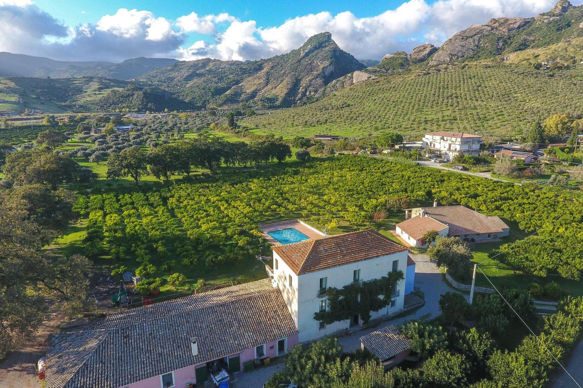 Barone Gr Macri Agriturismo Modi 杰拉切 外观 照片